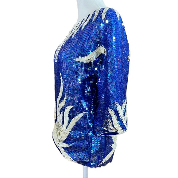 COPY - Vintage silk sequenced blouse approximate size is roomy small/med - Picture 5 of 6